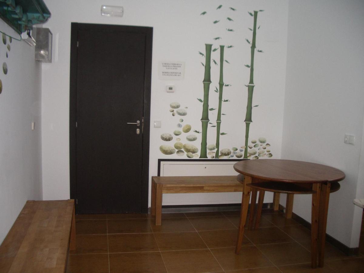 Hostel El Castillo Aninon المظهر الخارجي الصورة