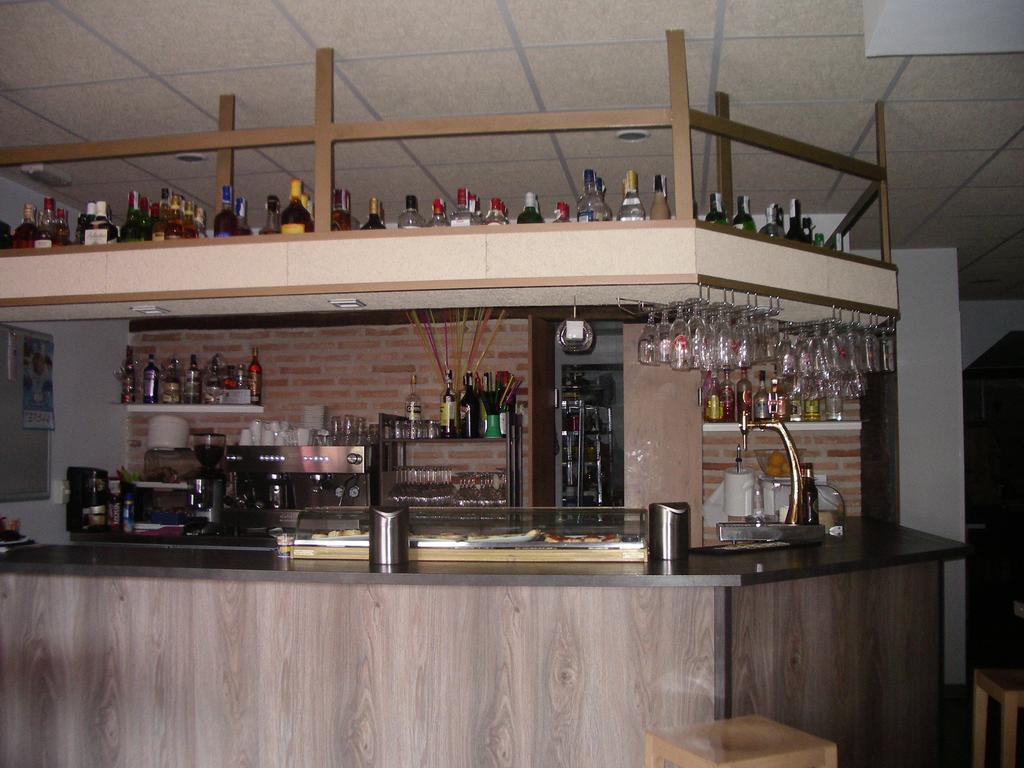 Hostel El Castillo Aninon المظهر الخارجي الصورة