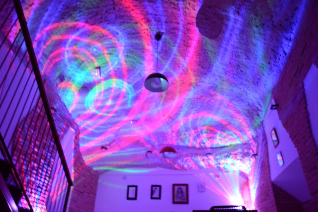 Hostel El Castillo Aninon المظهر الخارجي الصورة